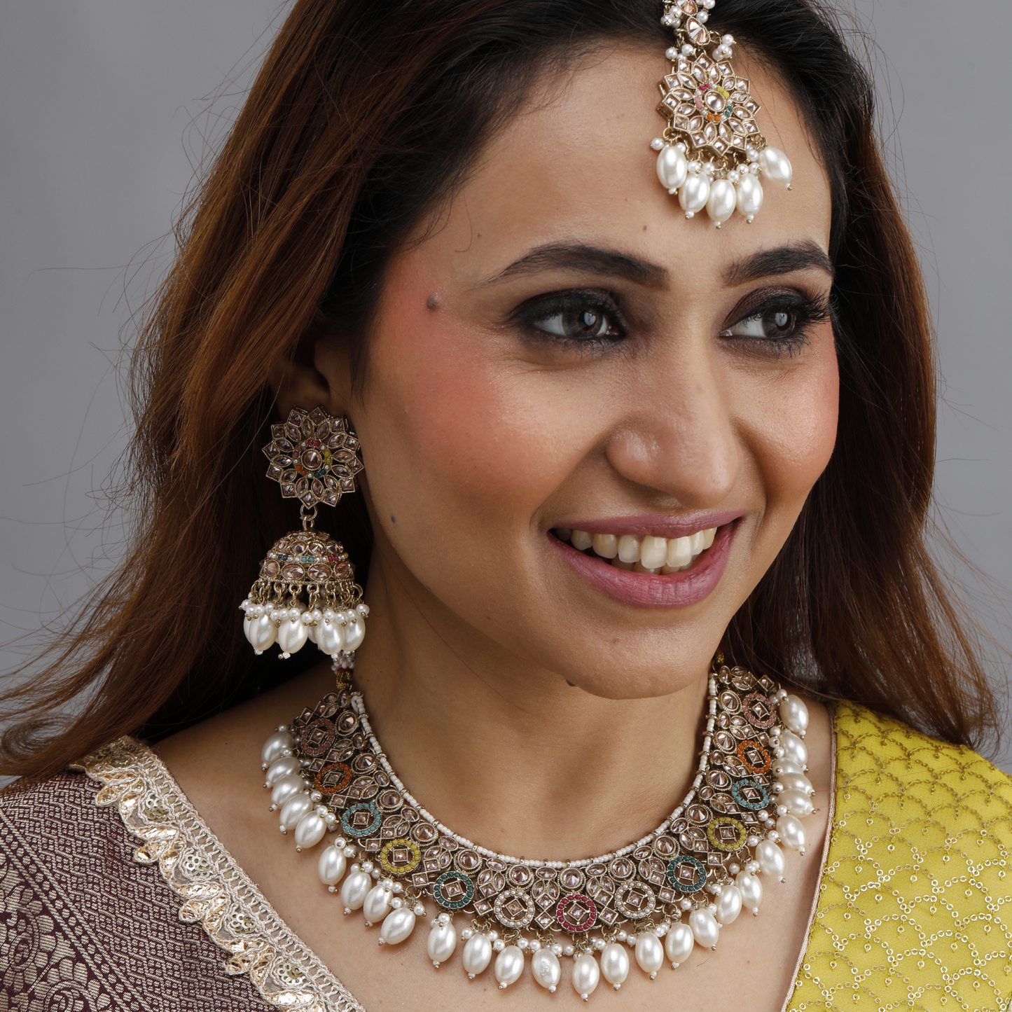 Noor-E-Rang Pearl Kundan Set
