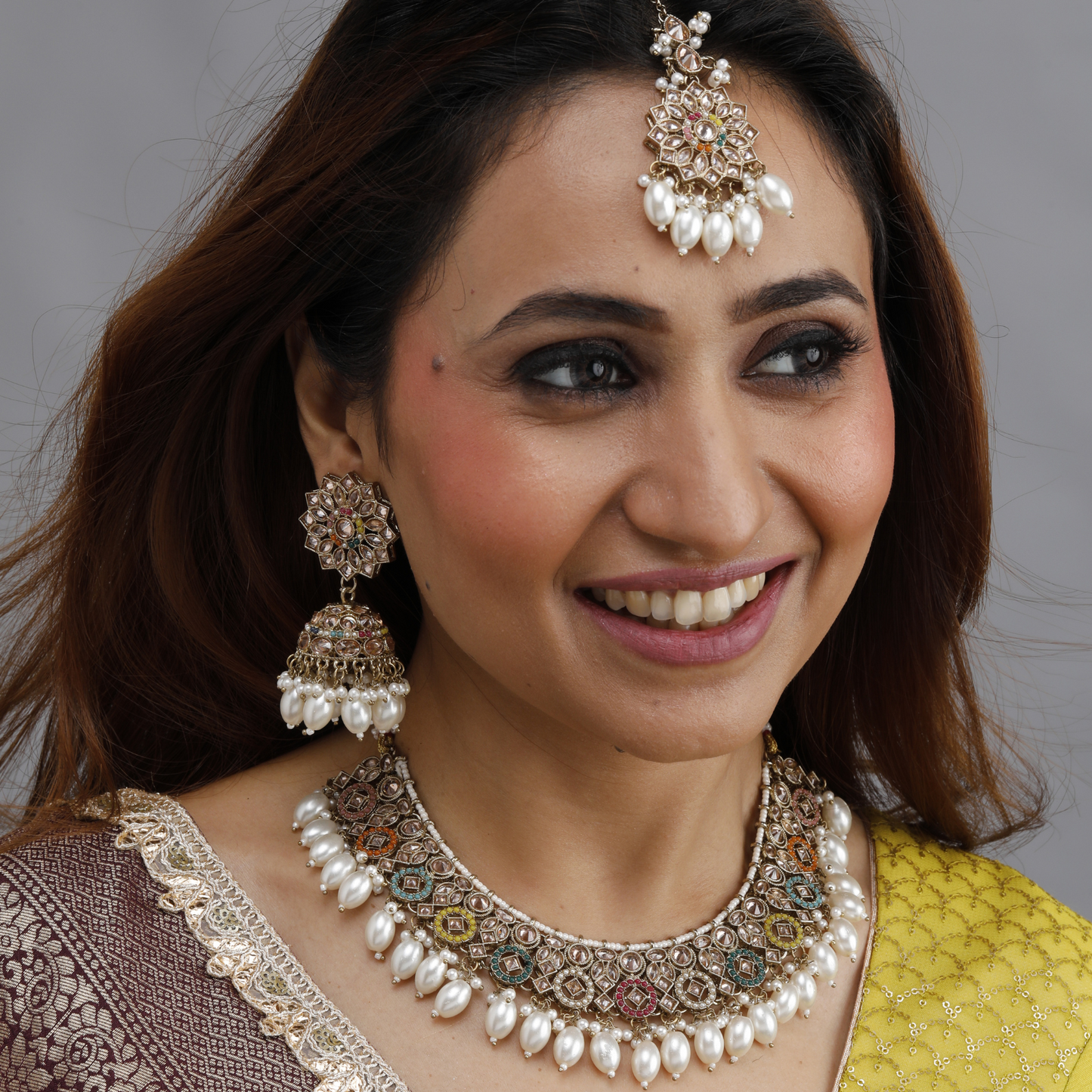 Noor-E-Rang Pearl Kundan Set