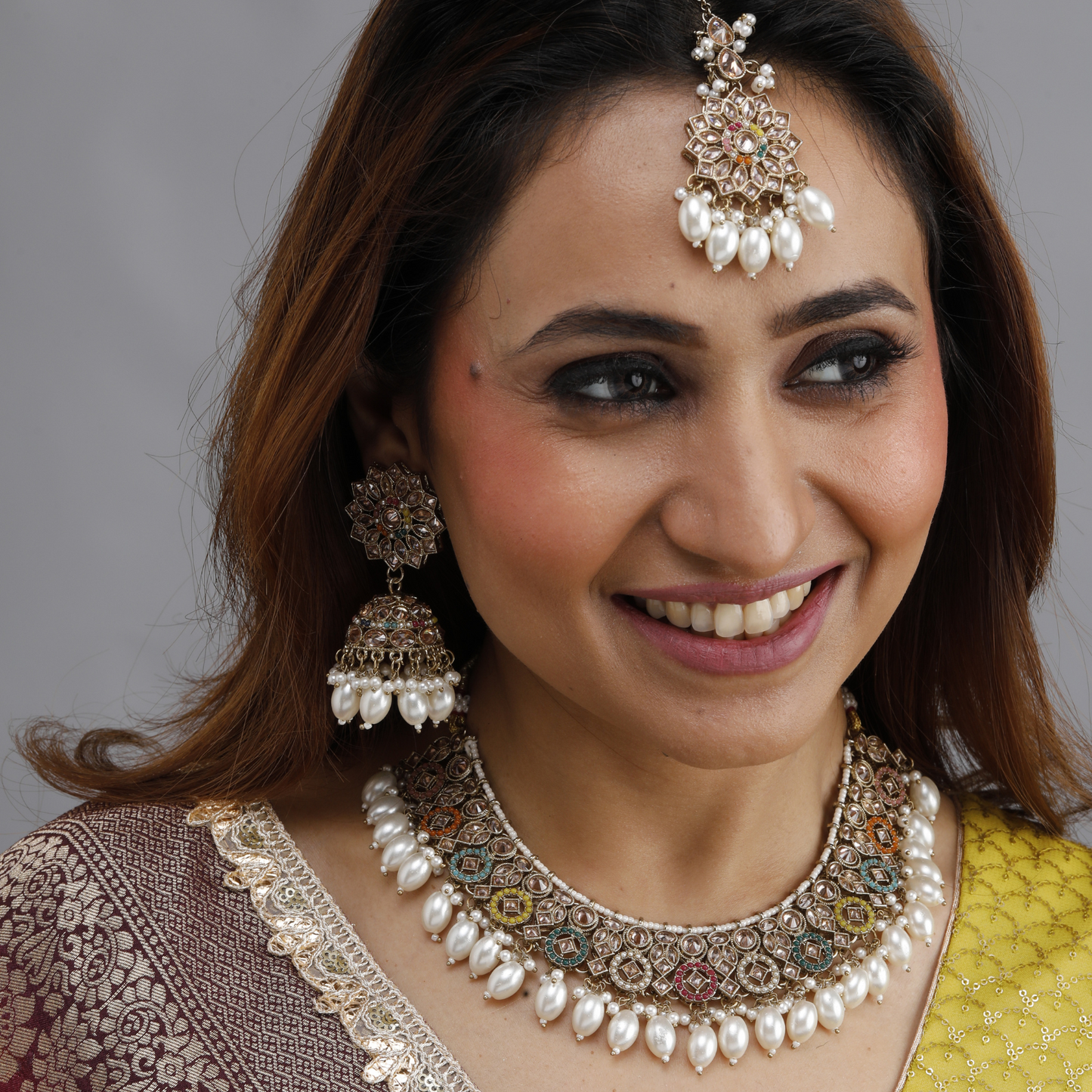 Noor-E-Rang Pearl Kundan Set