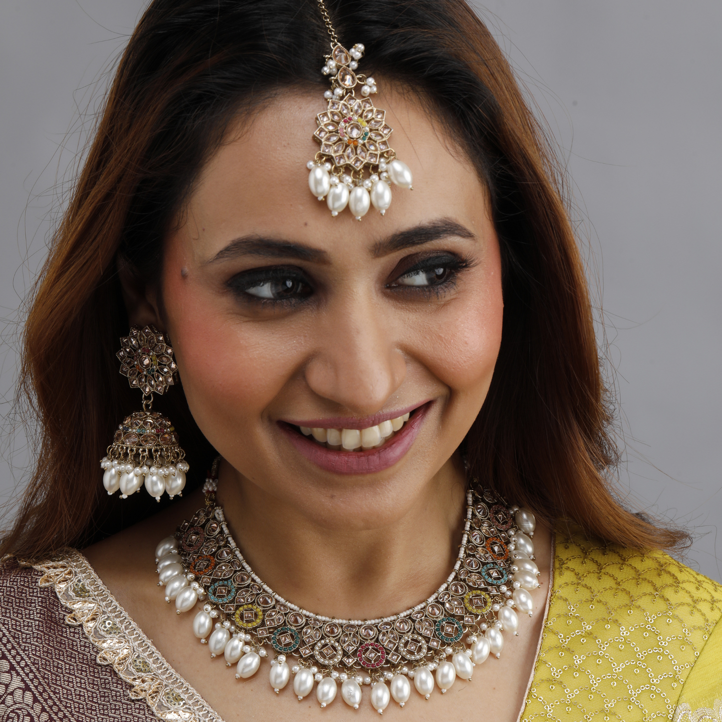 Noor-E-Rang Pearl Kundan Set