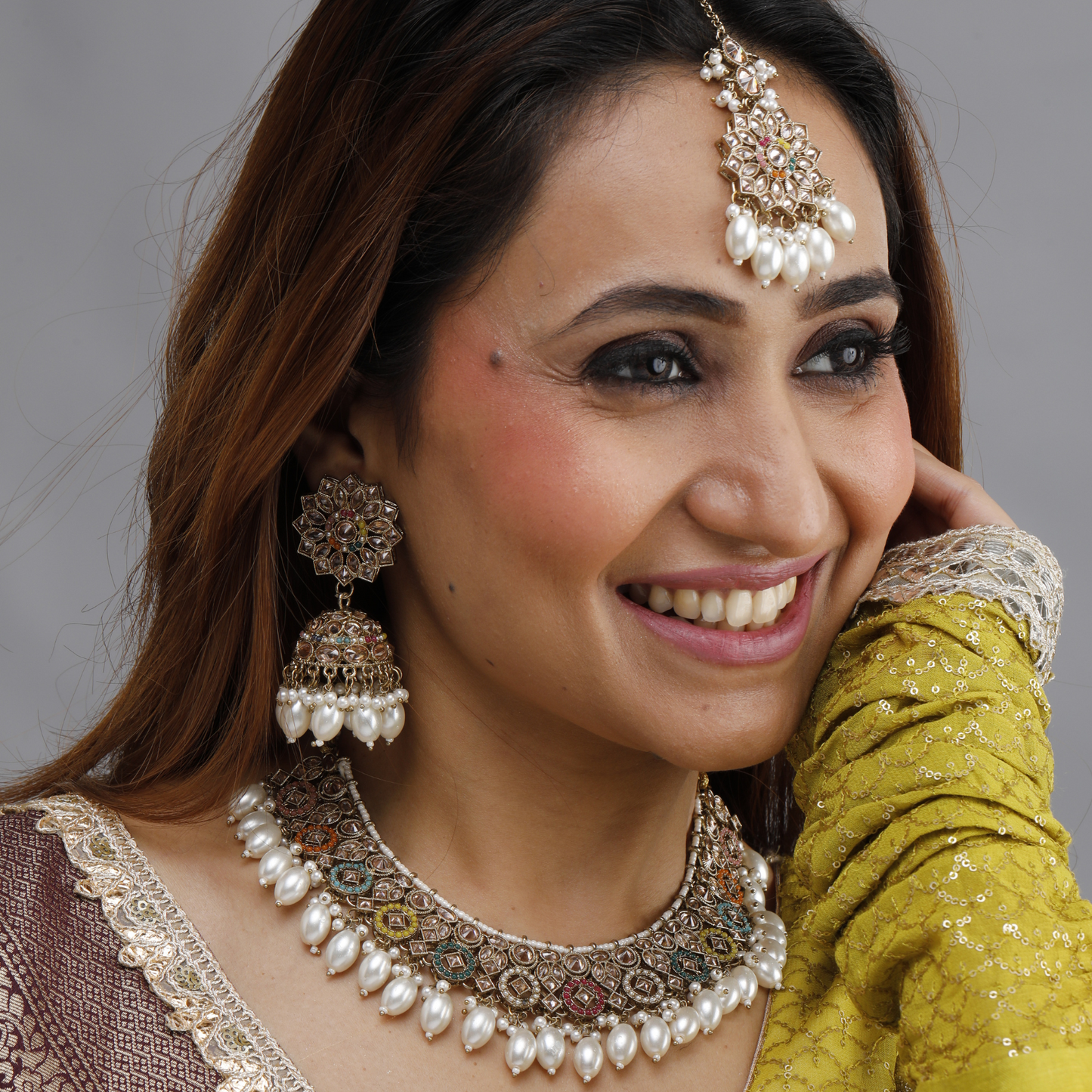Noor-E-Rang Pearl Kundan Set