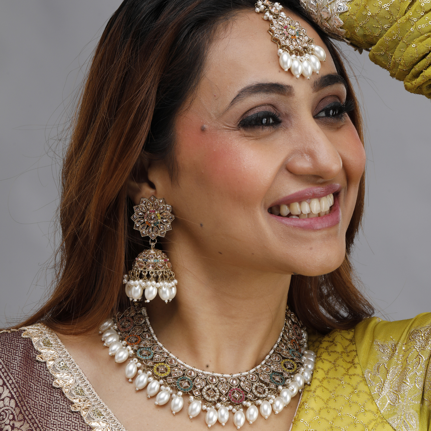 Noor-E-Rang Pearl Kundan Set