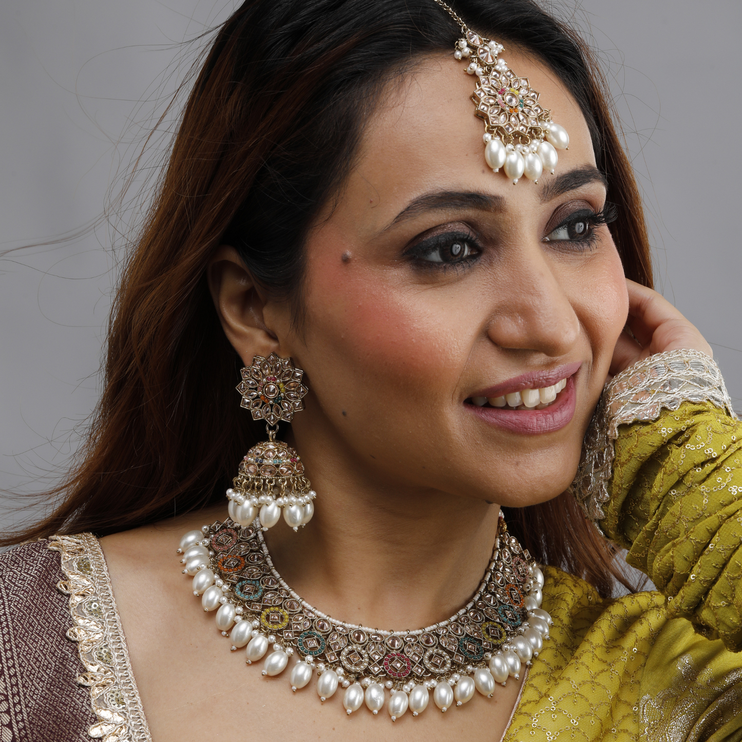 Noor-E-Rang Pearl Kundan Set