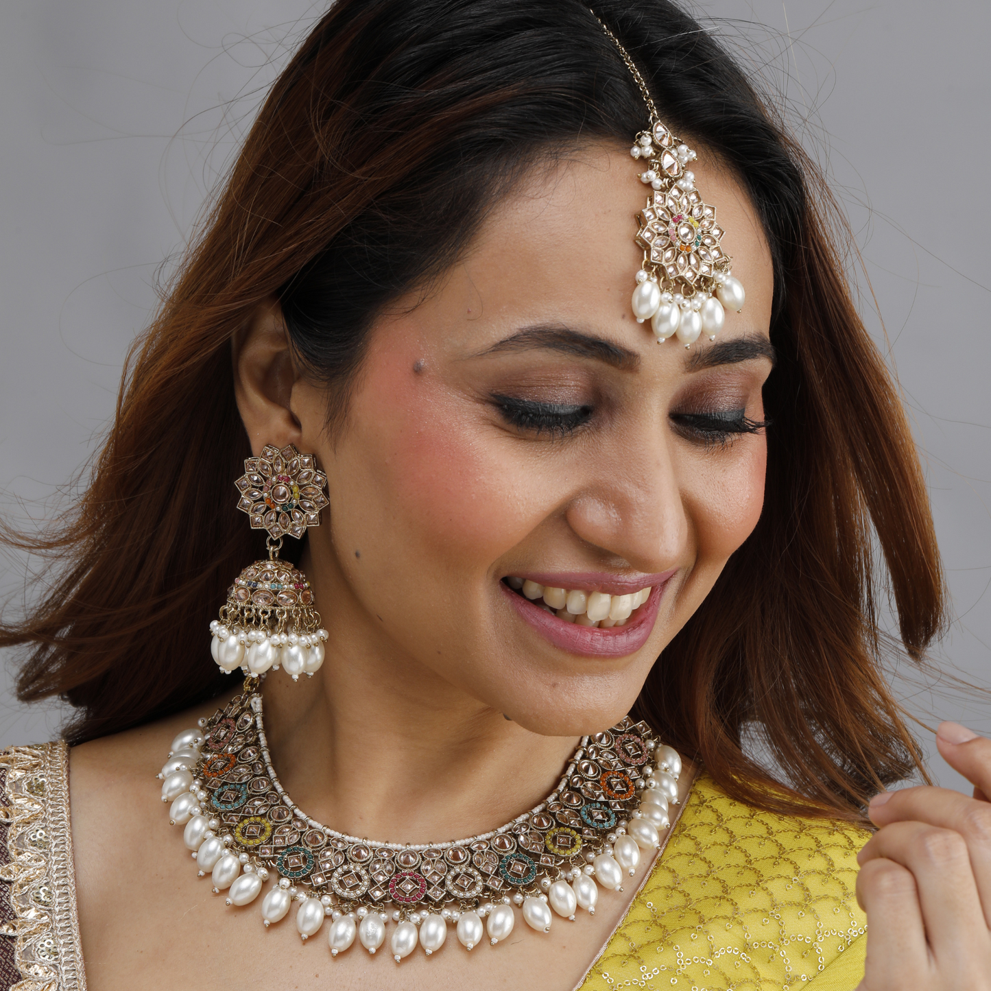 Noor-E-Rang Pearl Kundan Set
