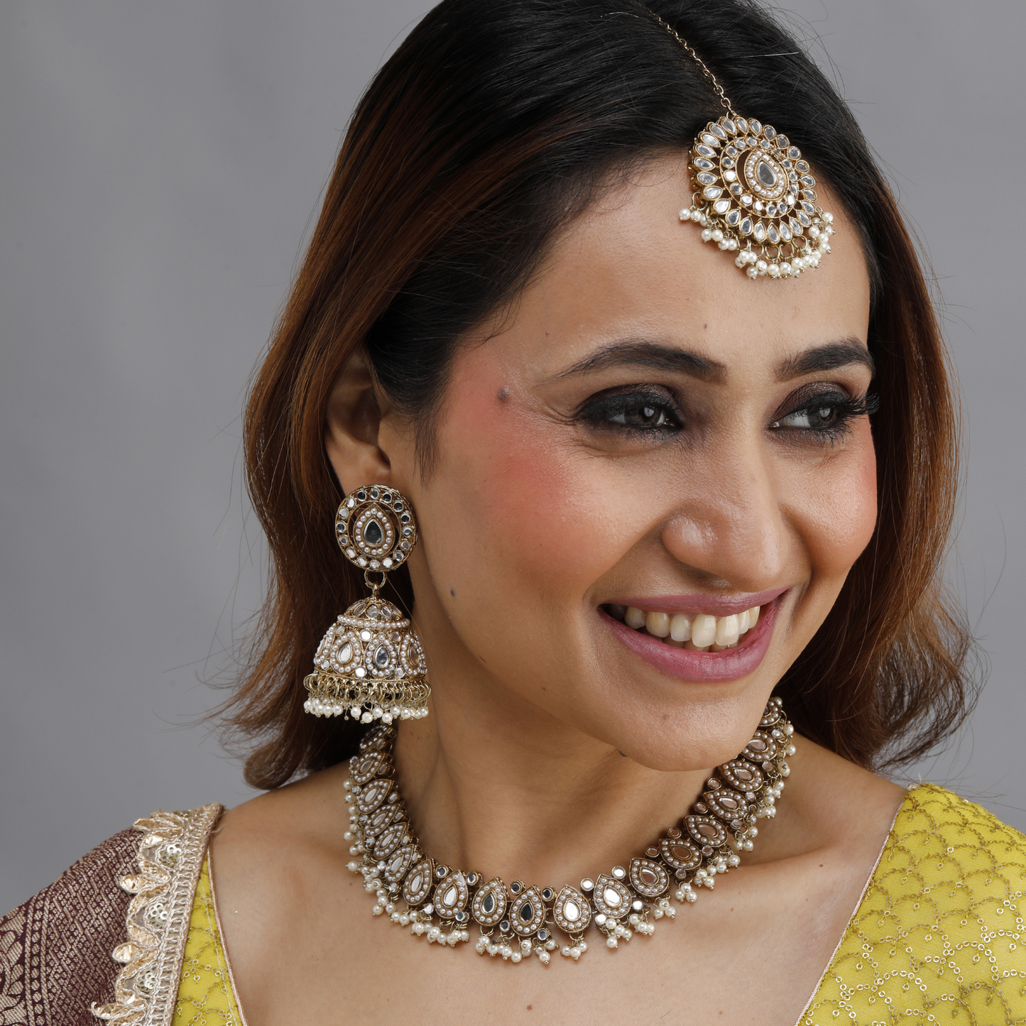 Shanaya Kundan Set