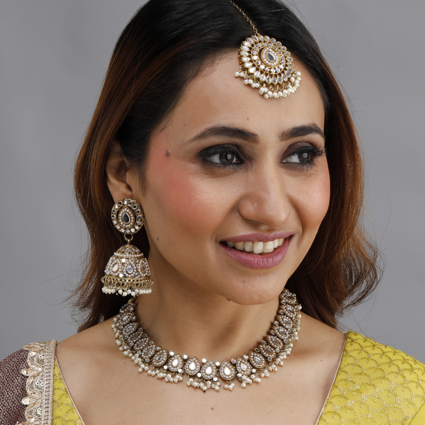 Shanaya Kundan Set