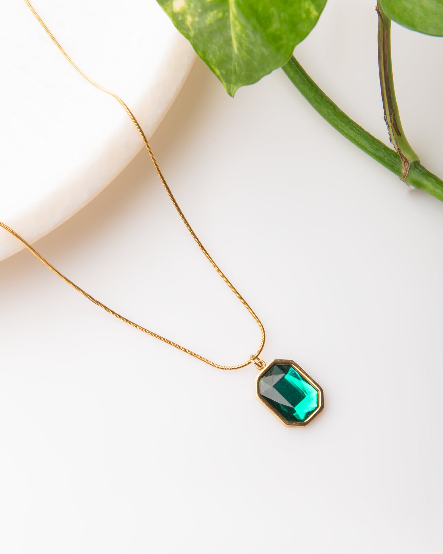EMMA ANTI-TARNISH CHAIN PENDANT