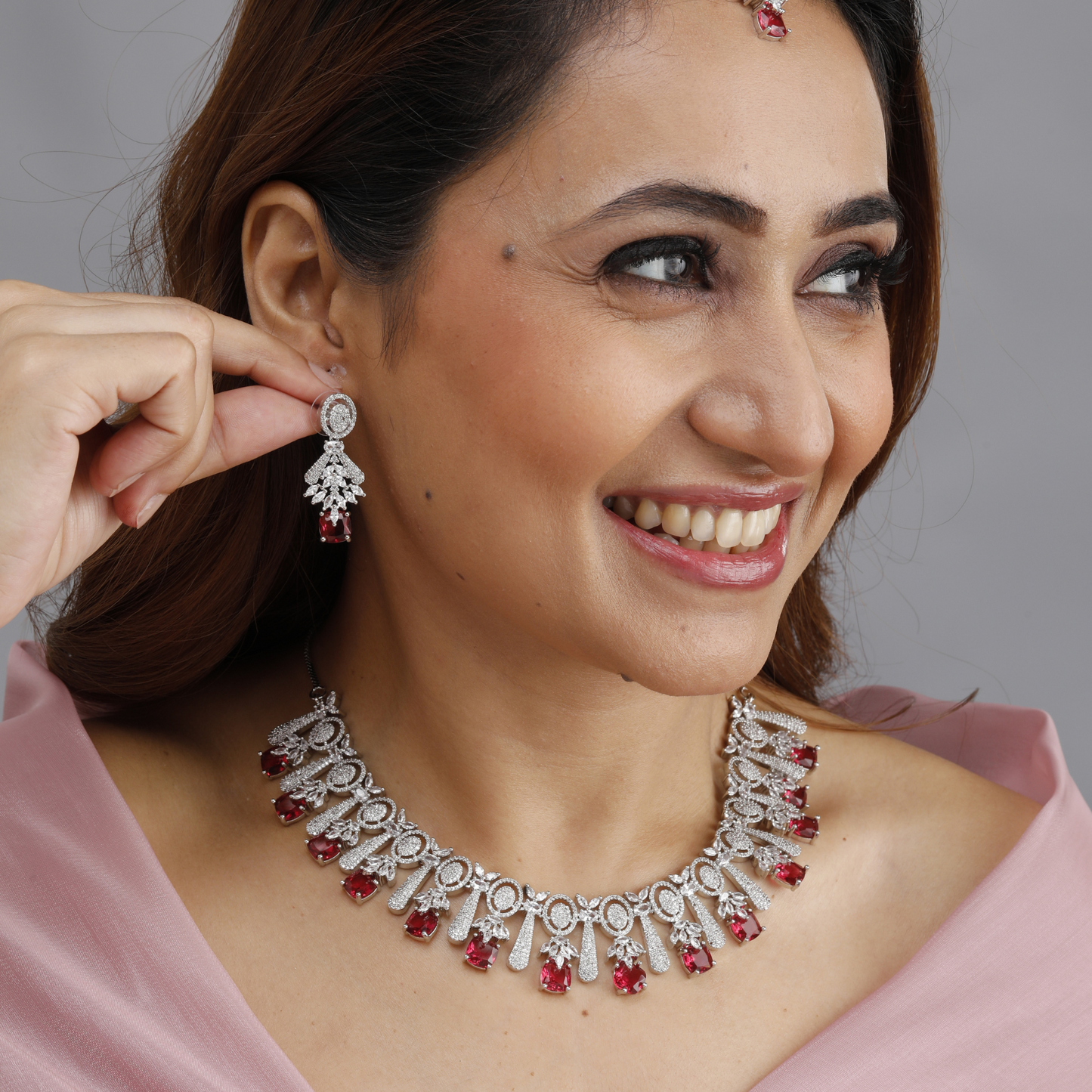 RUBY ELEGANT NECKLACE