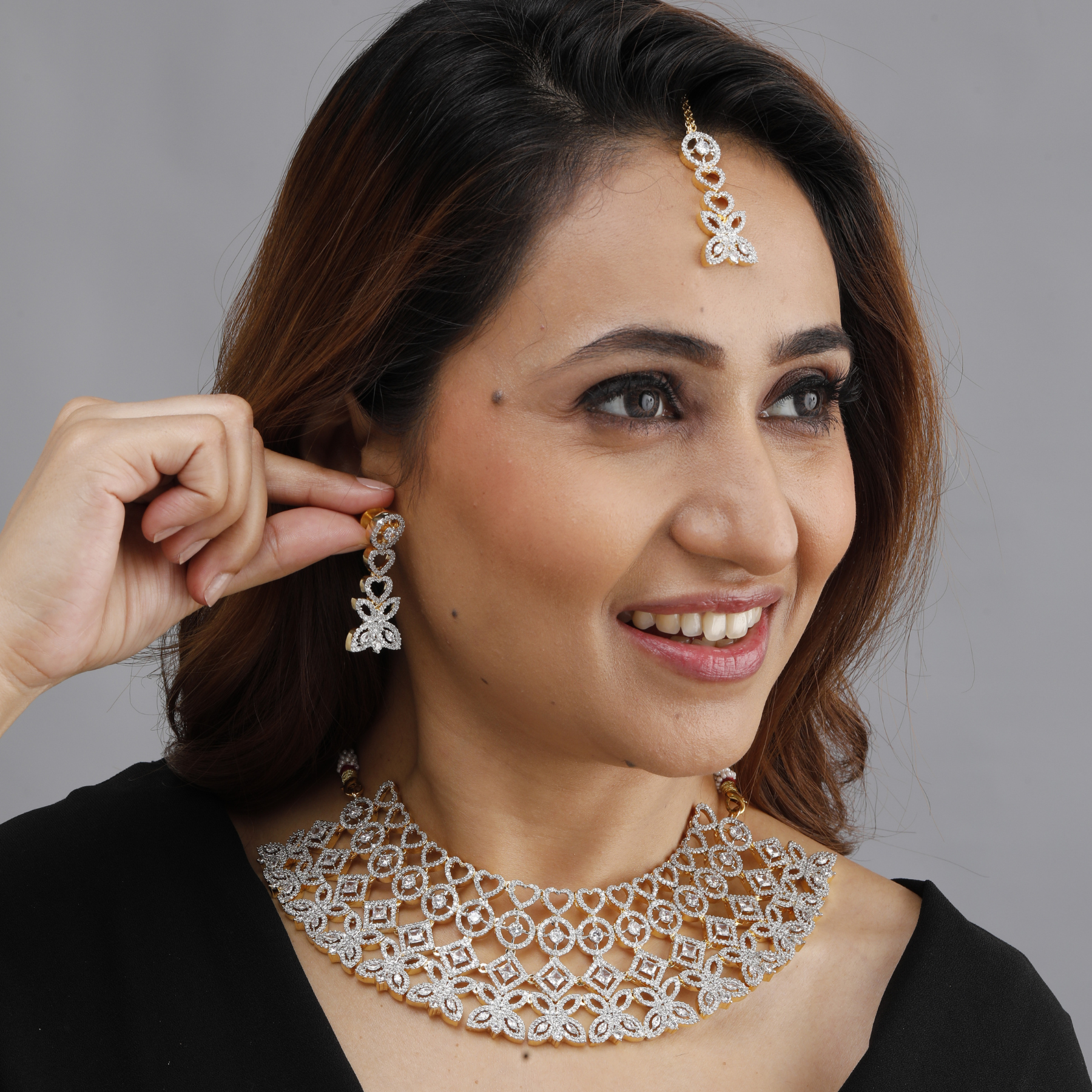 Diamond Lace Choker Set