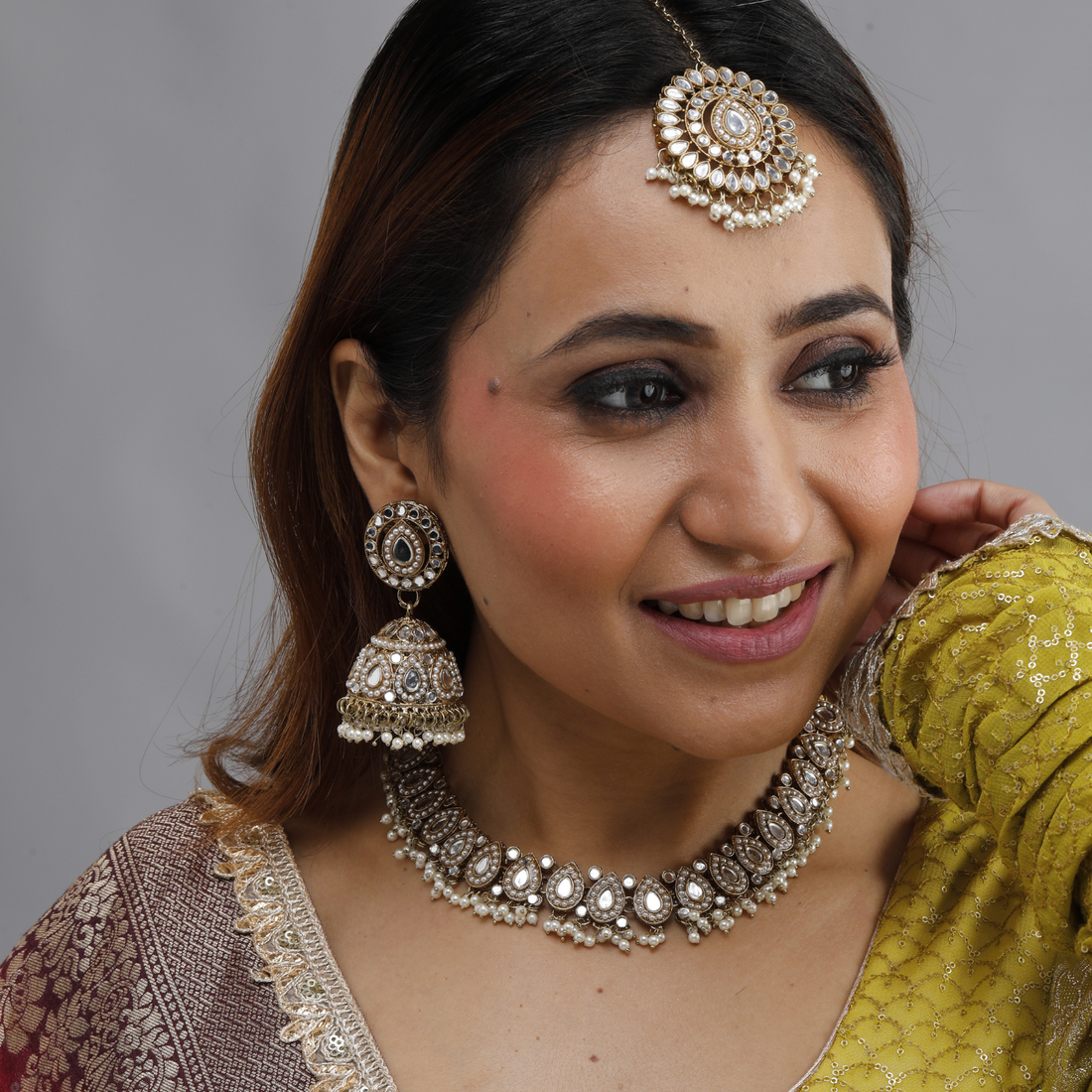 Shanaya Kundan Set