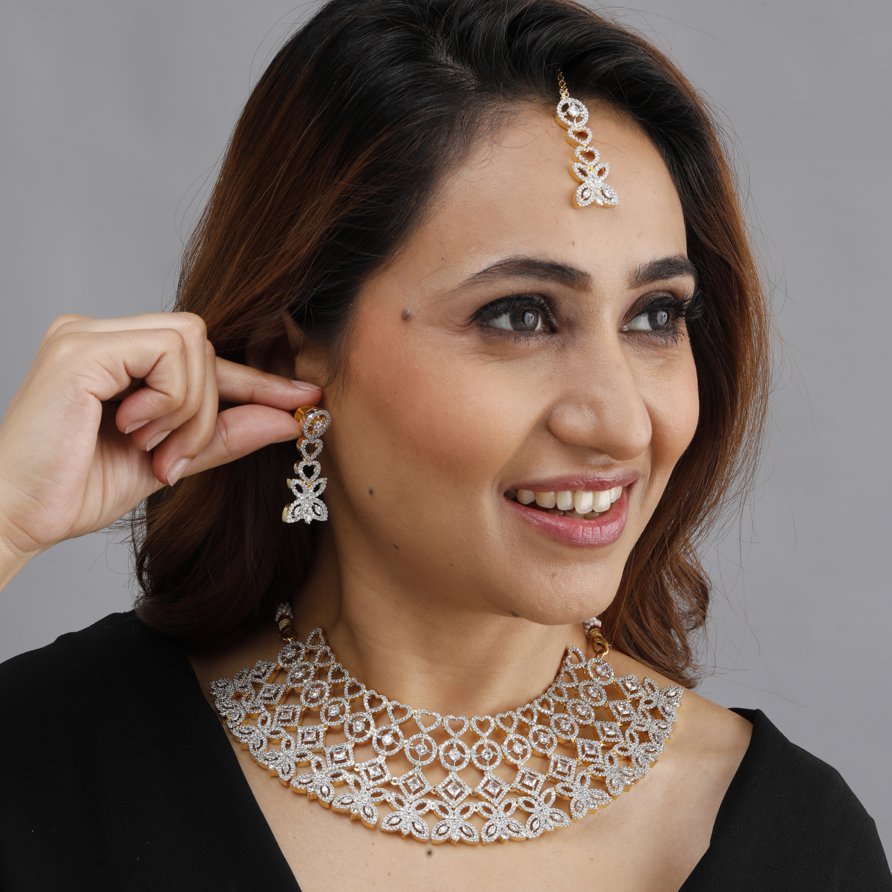 Diamond Lace Choker Set