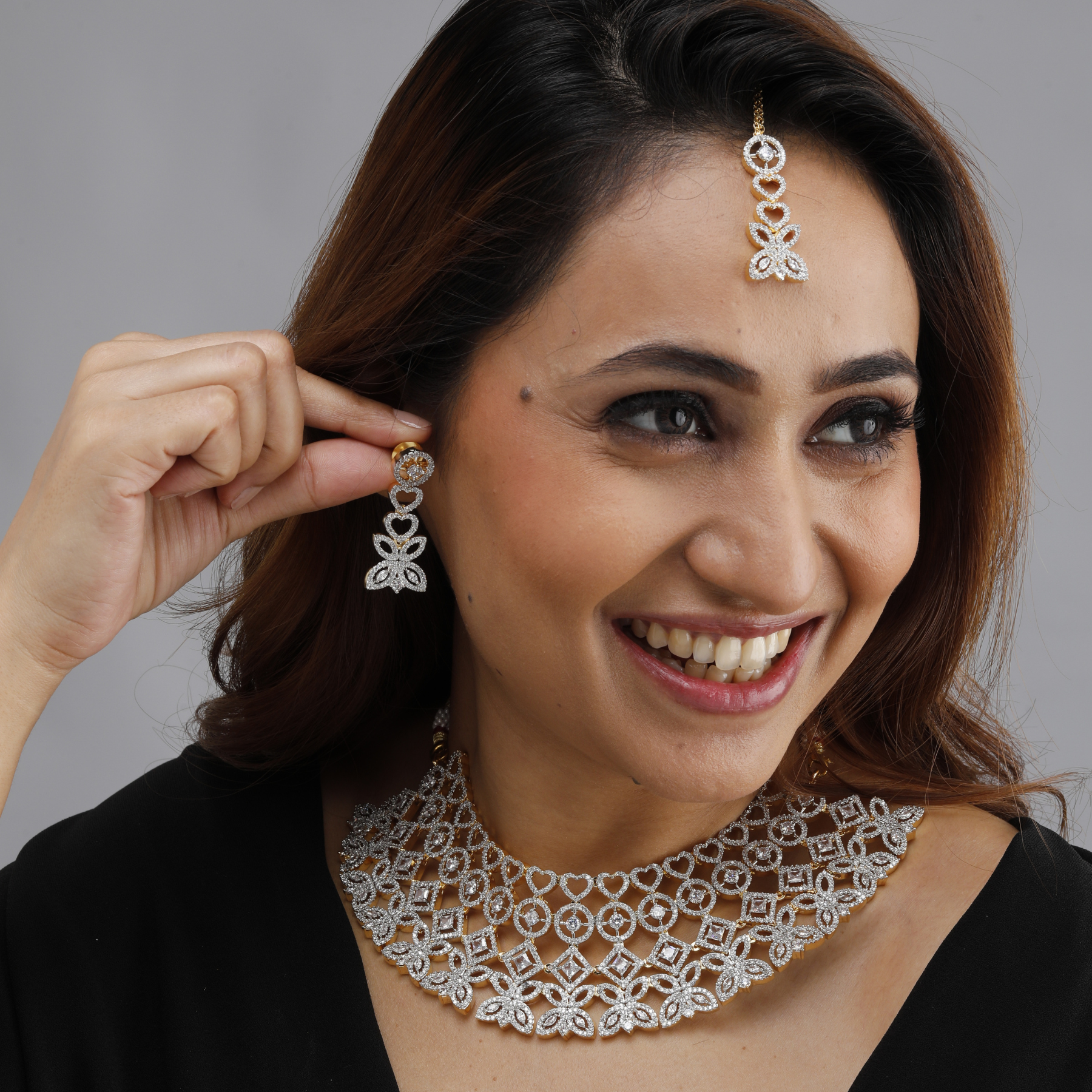 Diamond Lace Choker Set