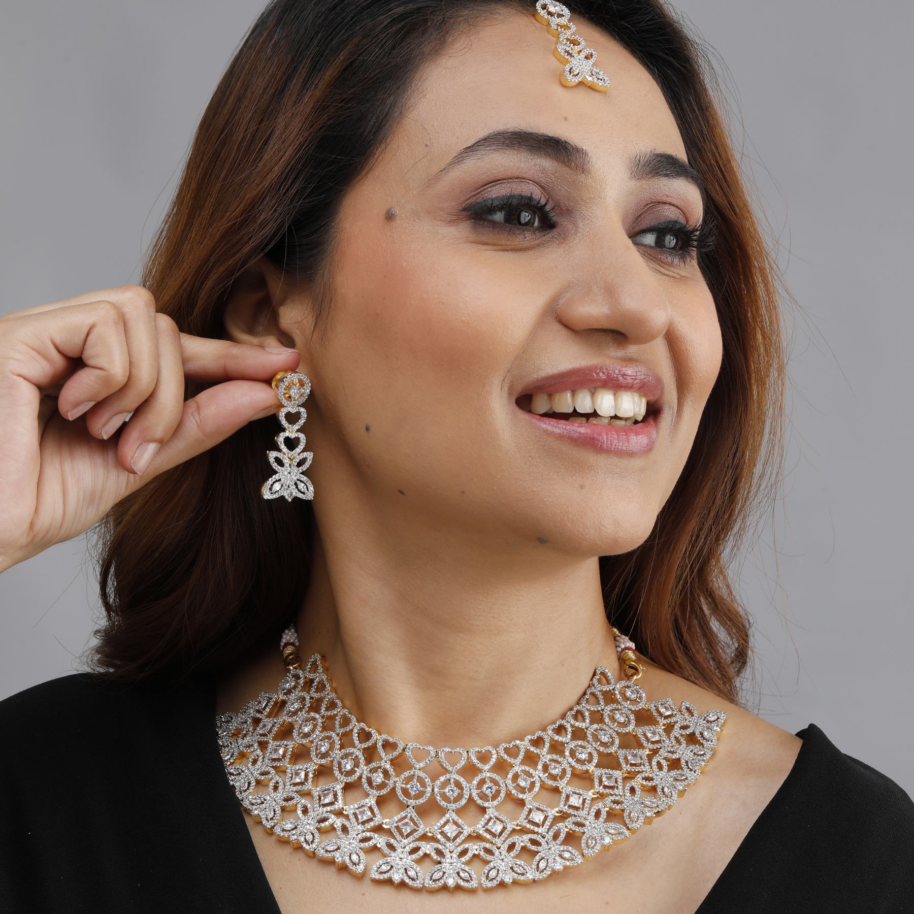 Diamond Lace Choker Set