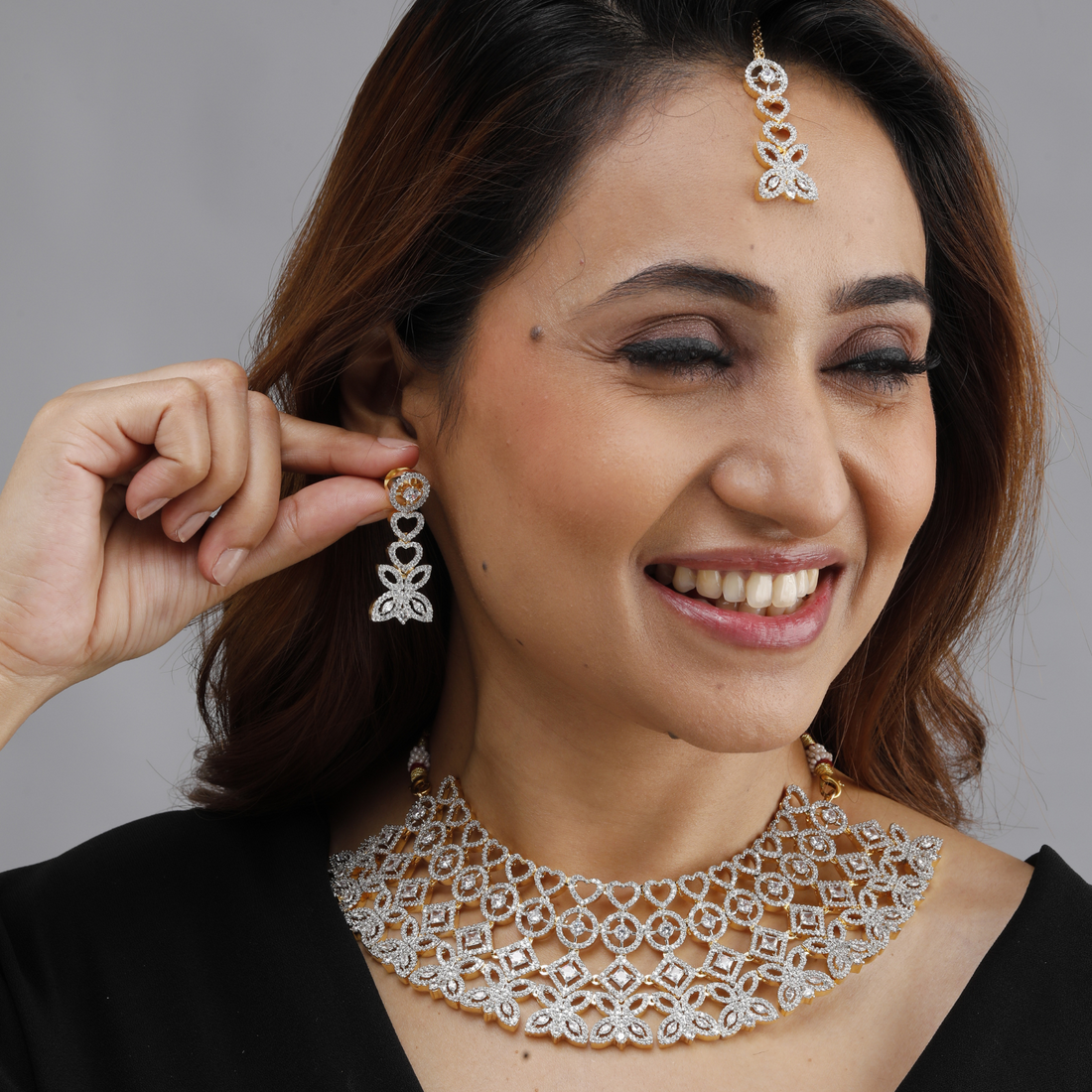 Diamond Lace Choker Set