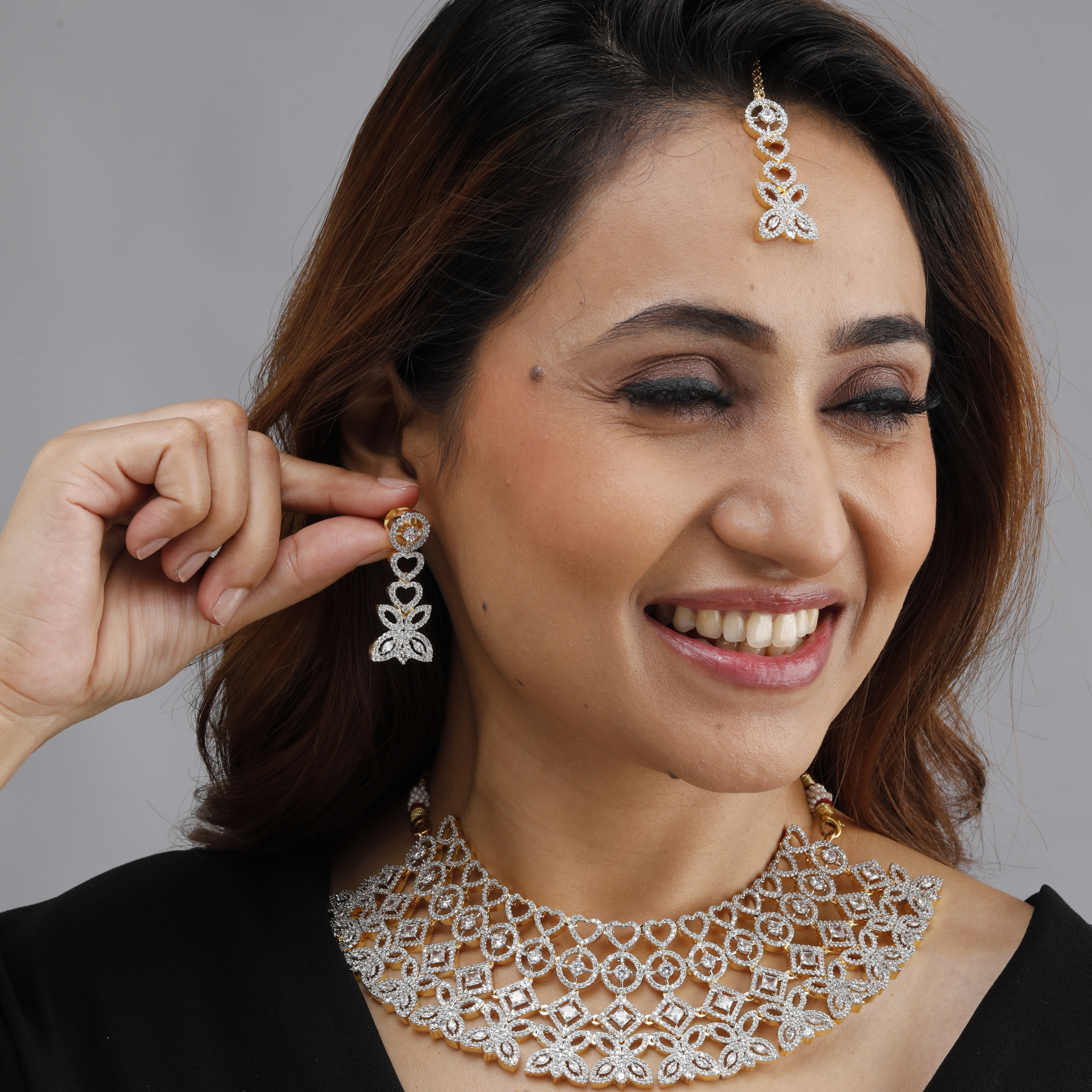 Diamond Lace Choker Set