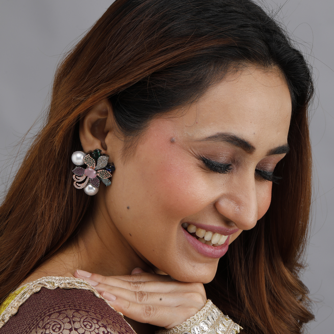 Zehra Floral Pearl Earrings