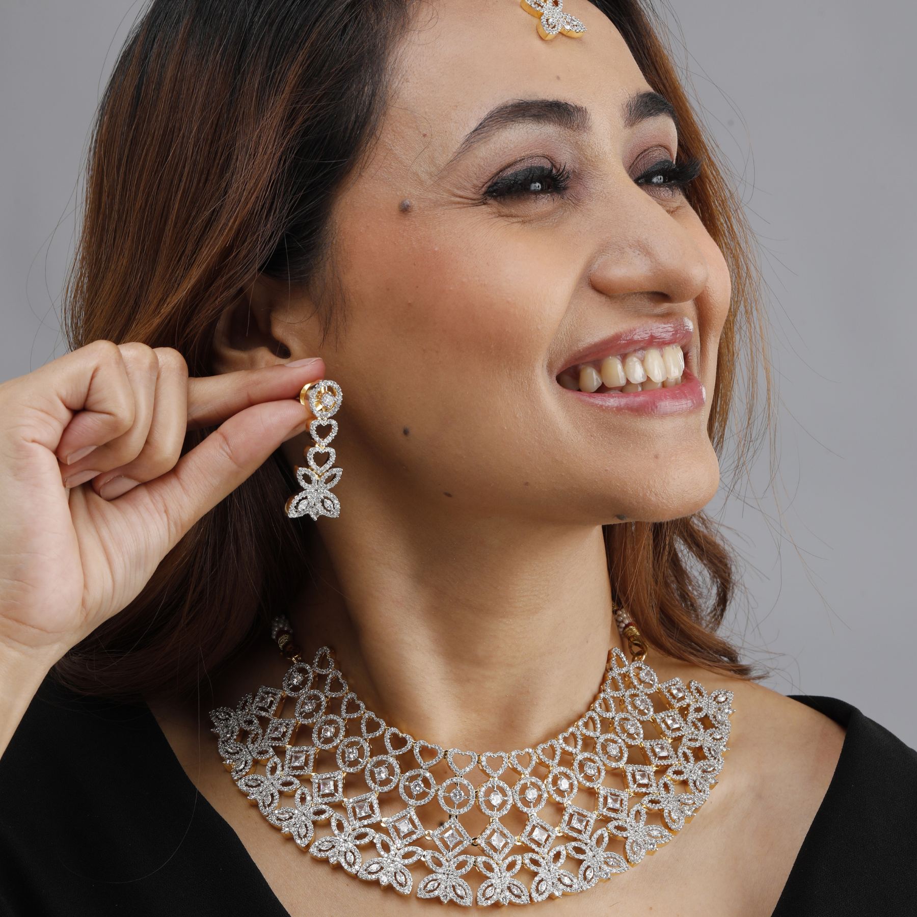 Diamond Lace Choker Set