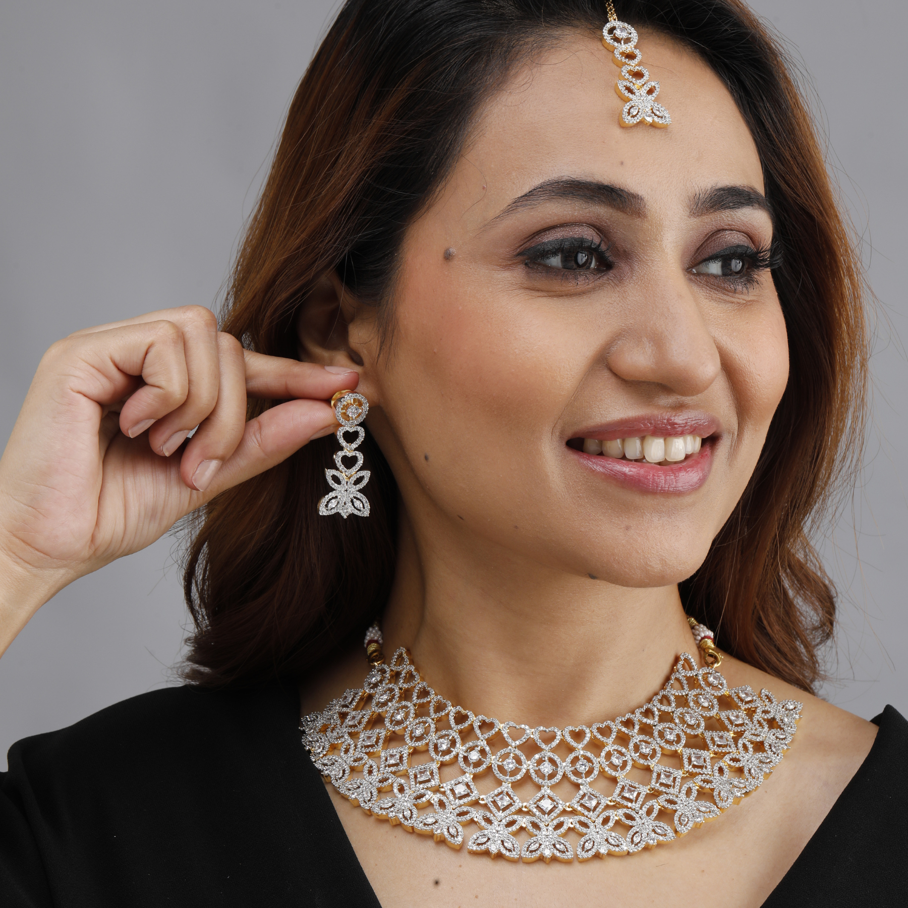 Diamond Lace Choker Set