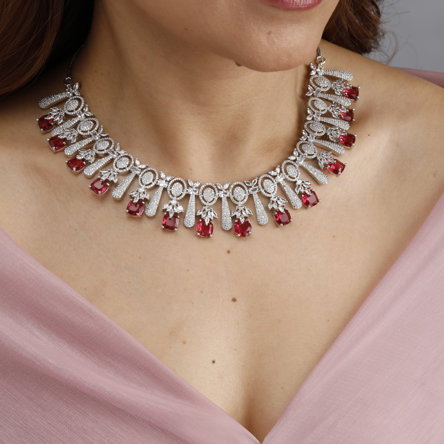RUBY ELEGANT NECKLACE