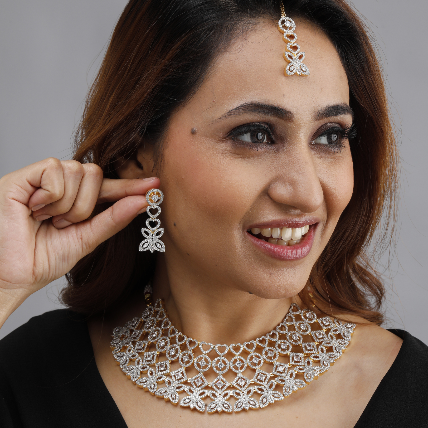 Diamond Lace Choker Set