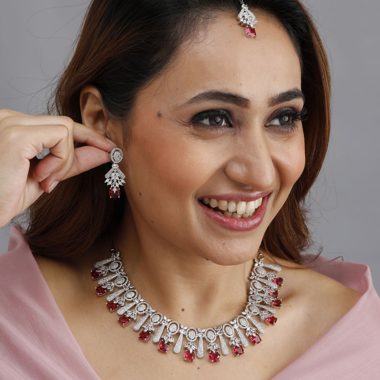 RUBY ELEGANT NECKLACE