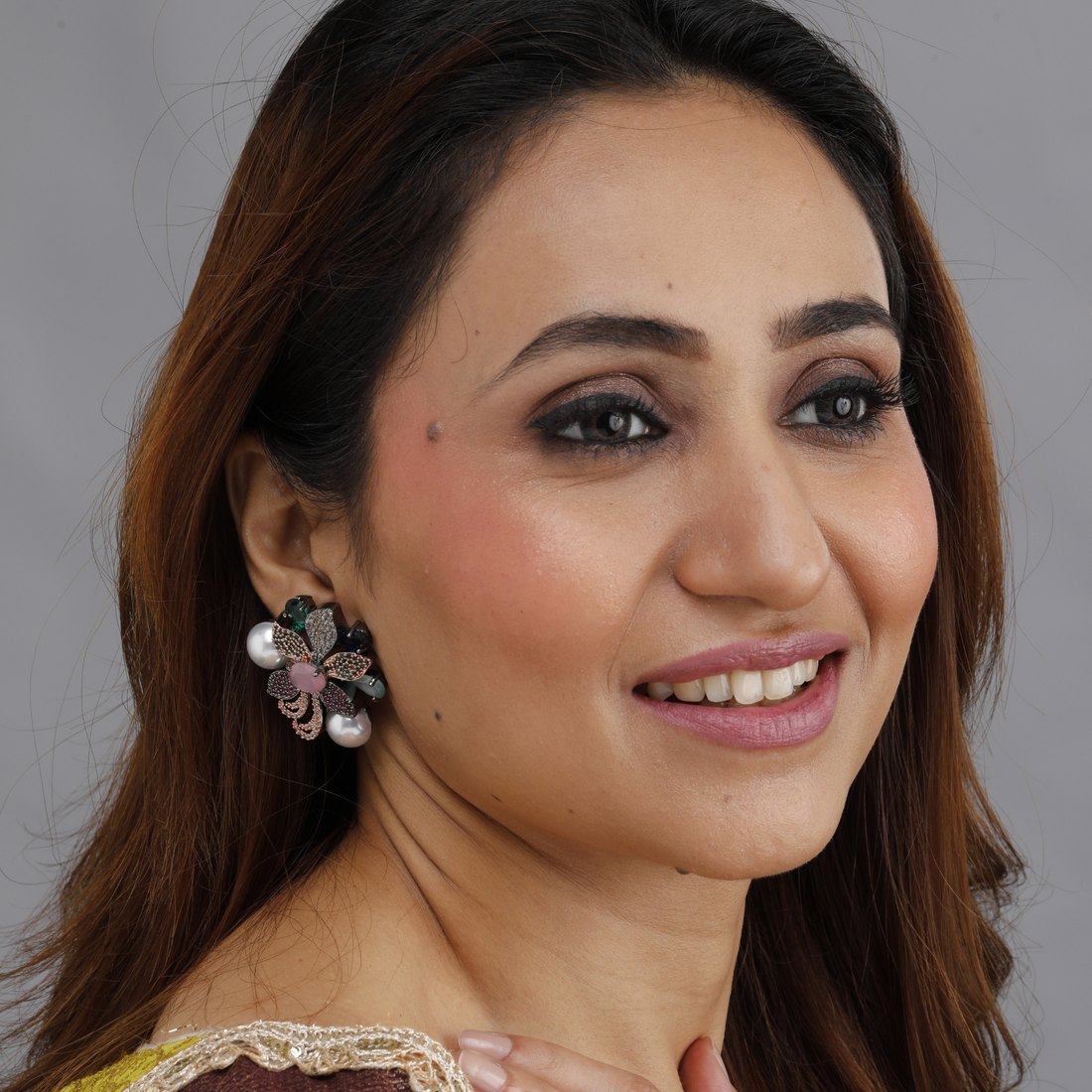 Zehra Floral Pearl Earrings