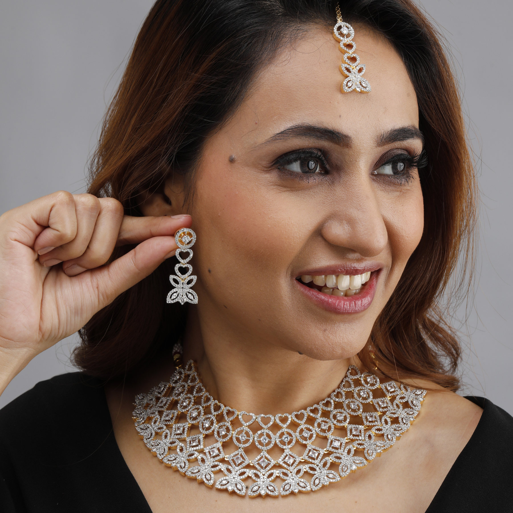 Diamond Lace Choker Set