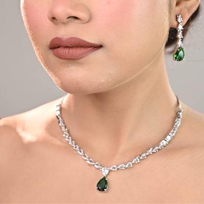 Allure AD Necklace Set