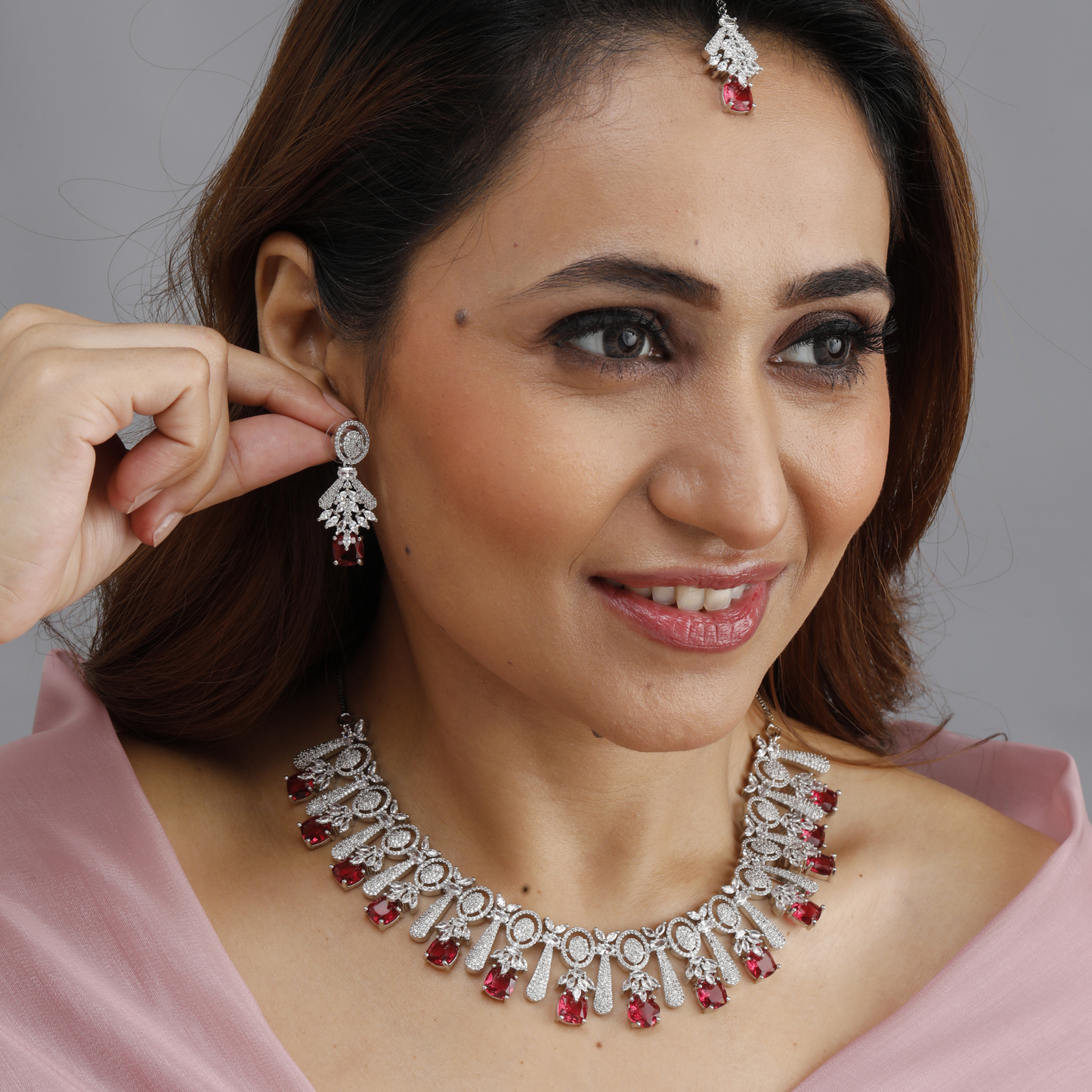 RUBY ELEGANT NECKLACE