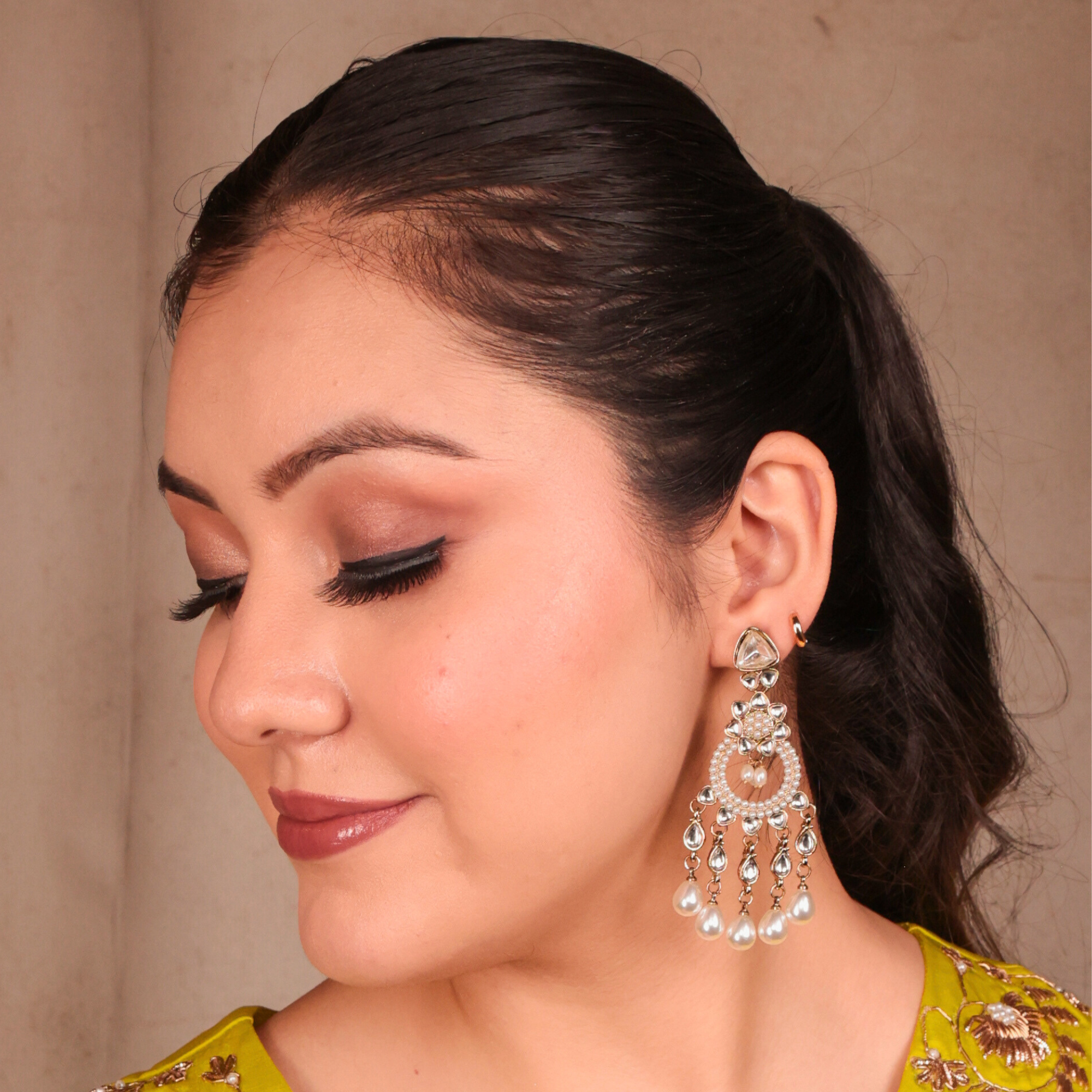 Zoya Kundan Pearl Chandbalis
