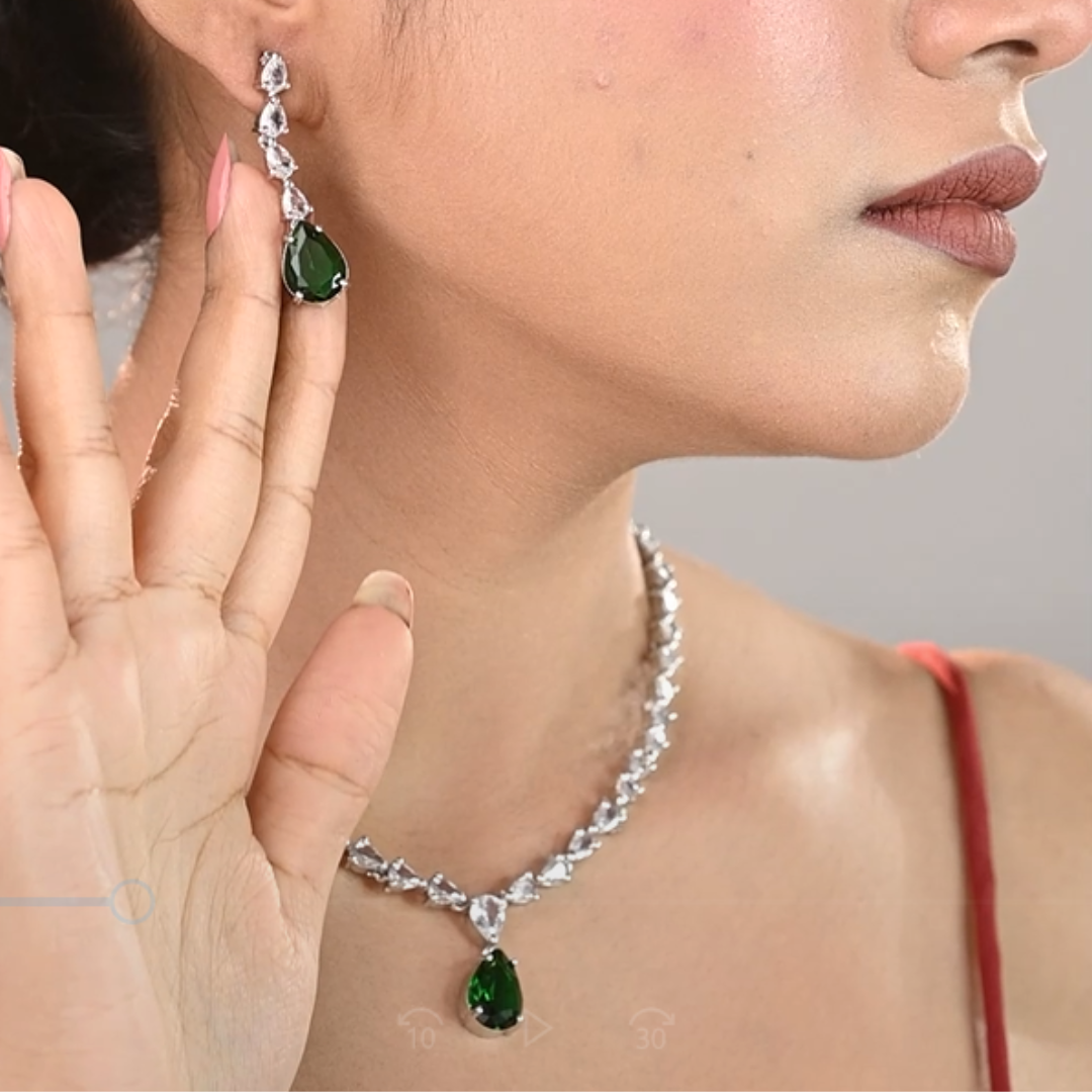 Allure AD Necklace Set