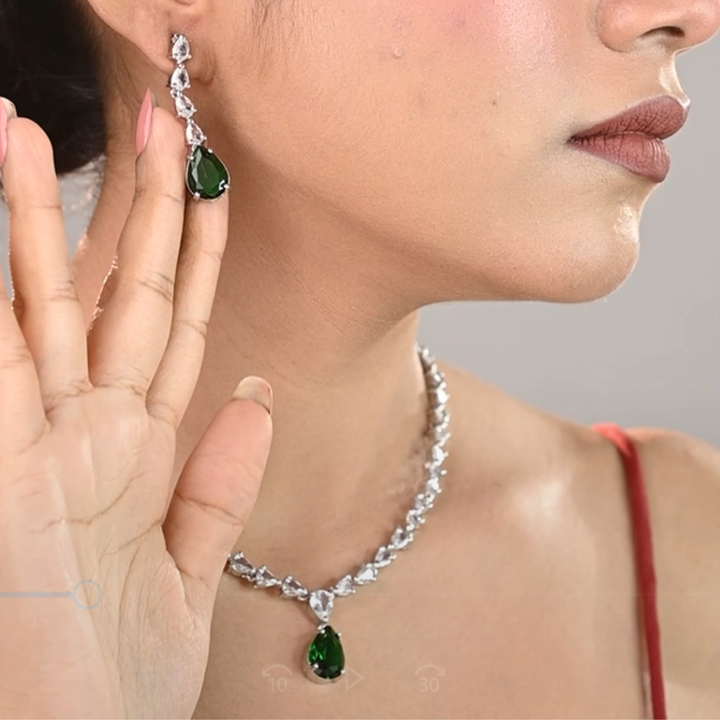 Allure AD Necklace Set