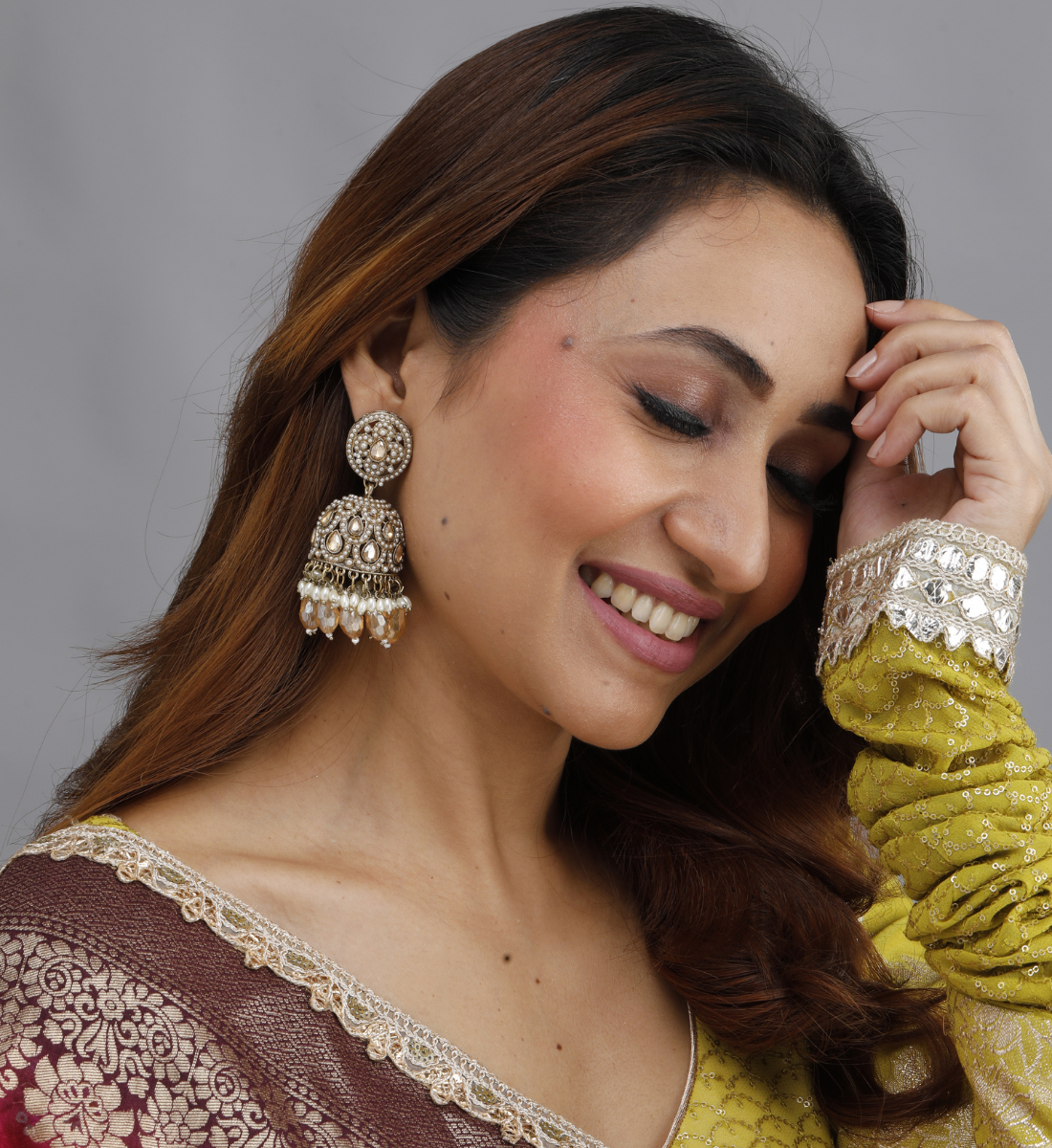 Aarya Kundan Pearl Jhumka