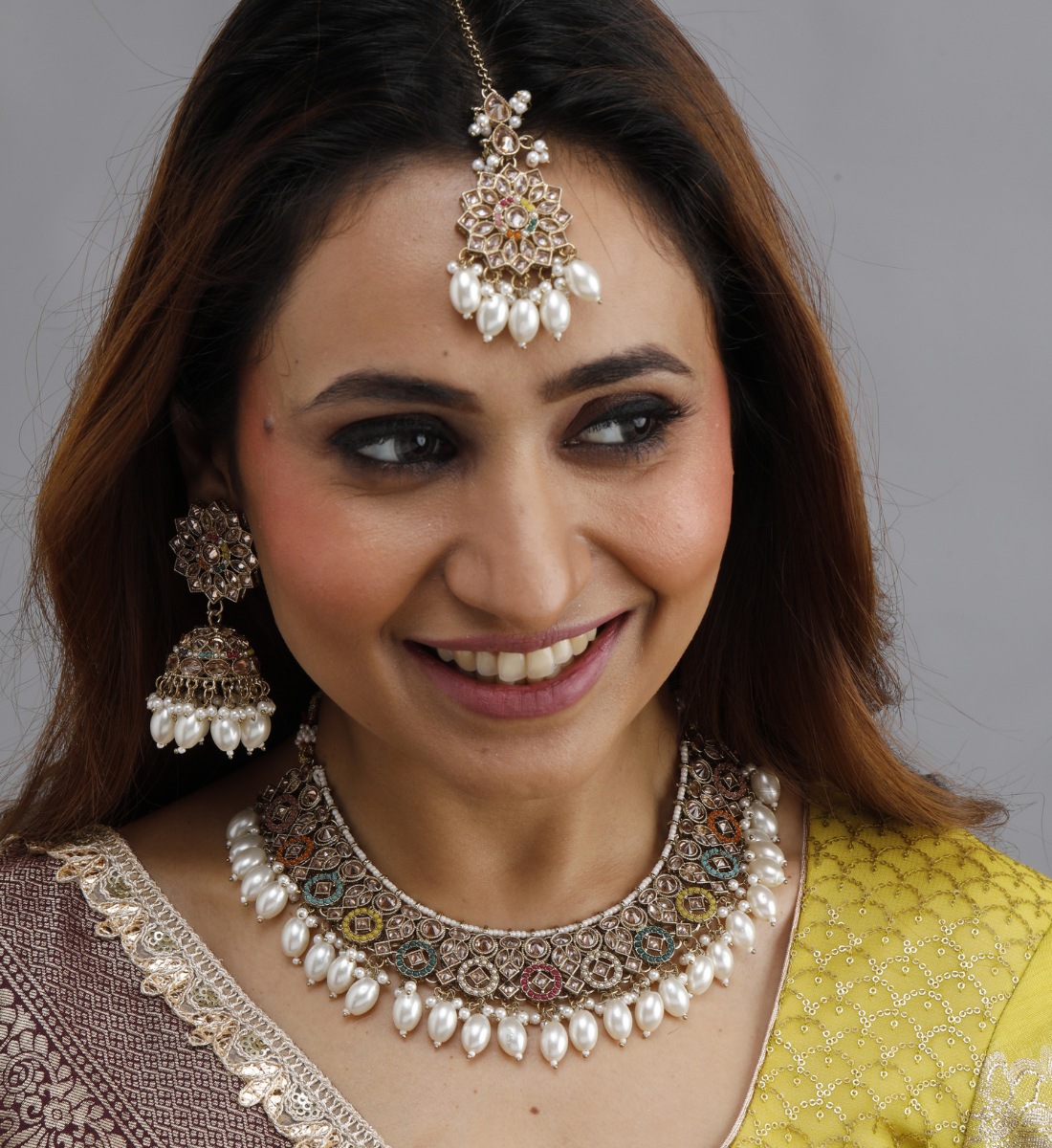 Noor-e-Pearl Kundan Set