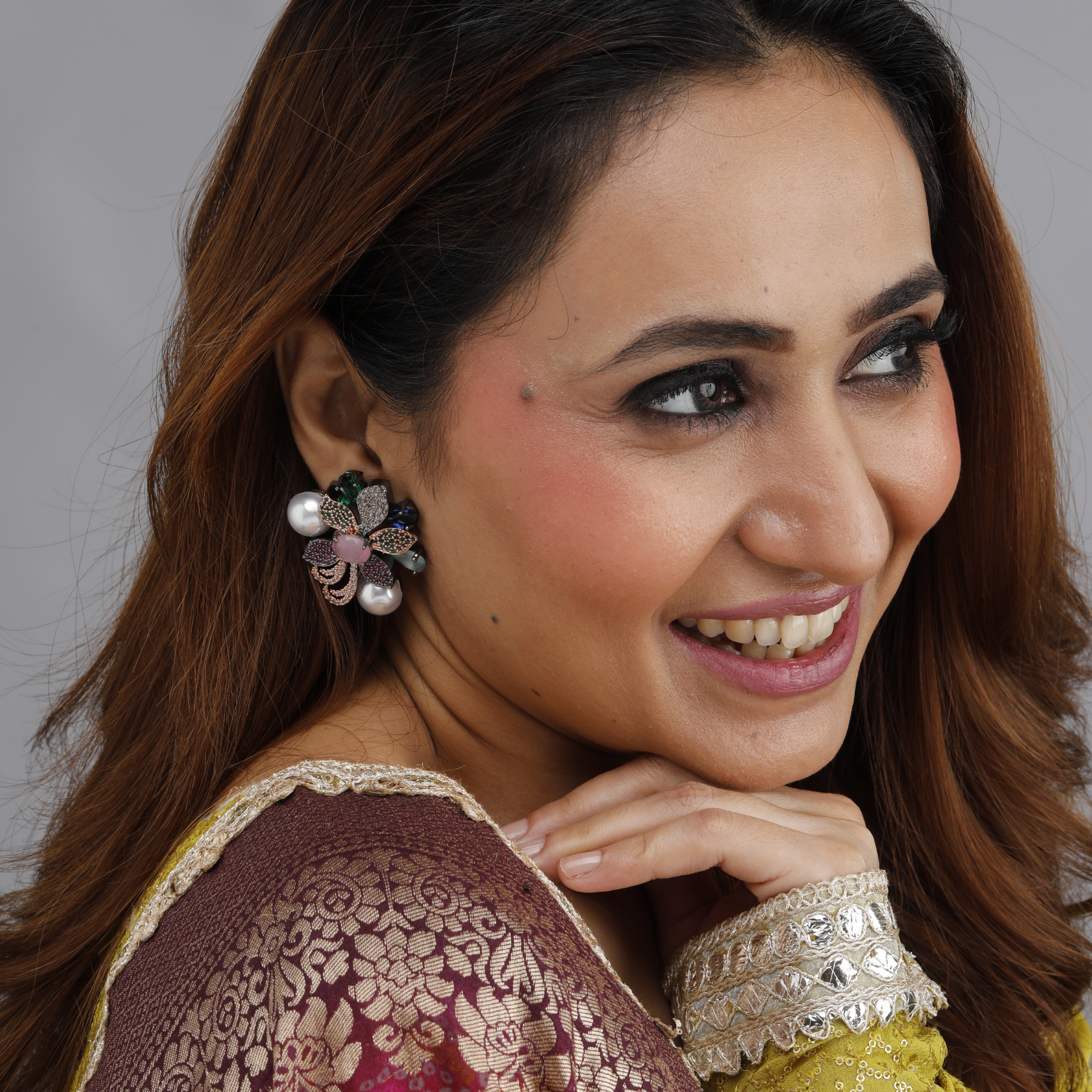 Zehra Floral Pearl Earrings