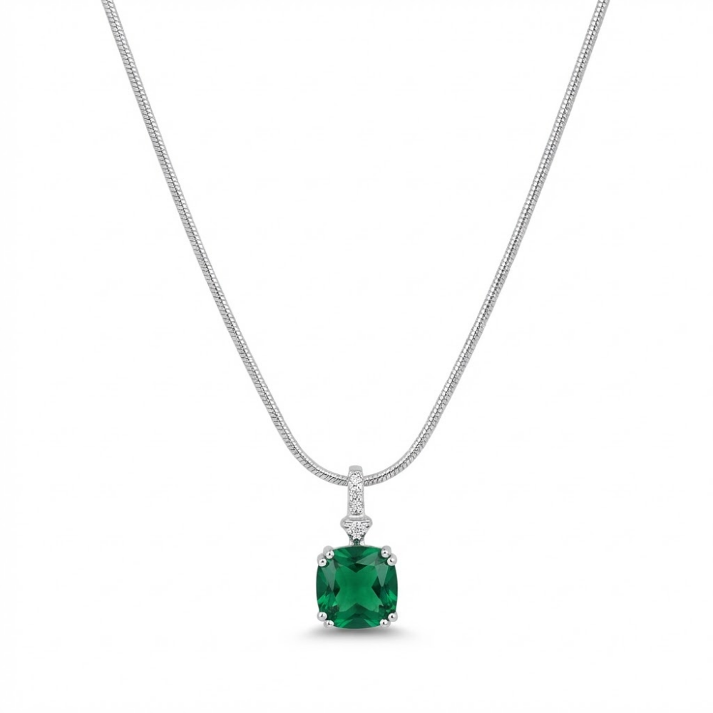 Royal Emerald Glow Silver Pendant –Included Luxury Gift Box