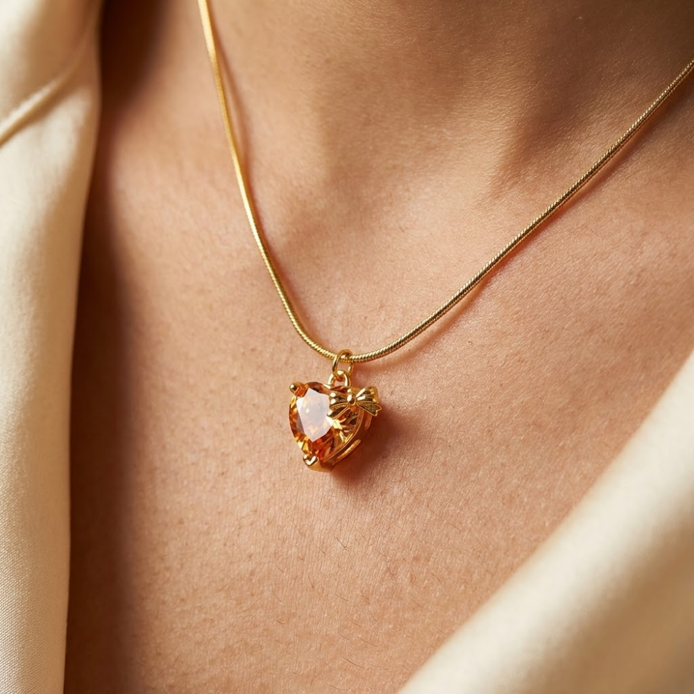 Golden Amber Heart Pendant – Included Gift Box Edition