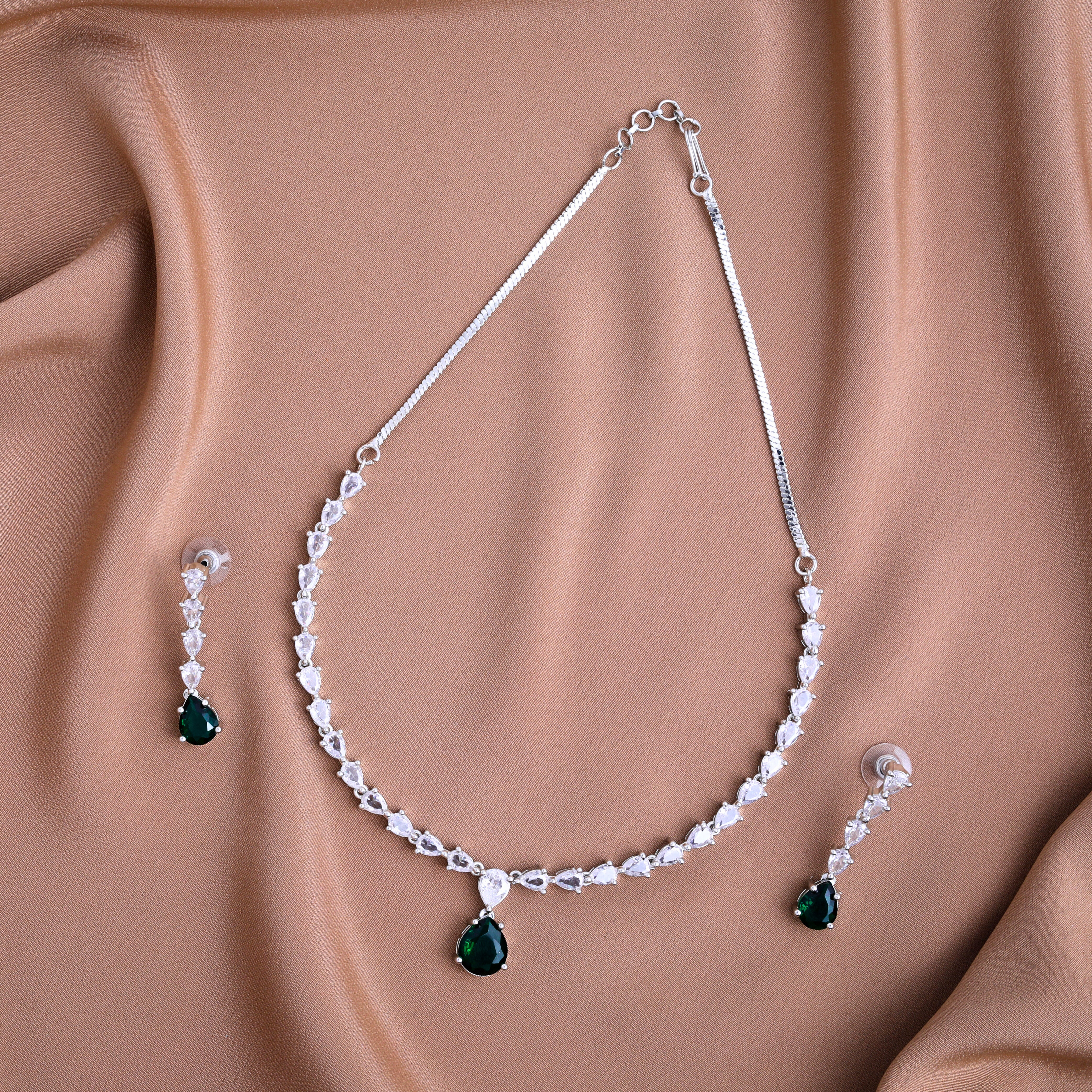 Allure AD Necklace Set