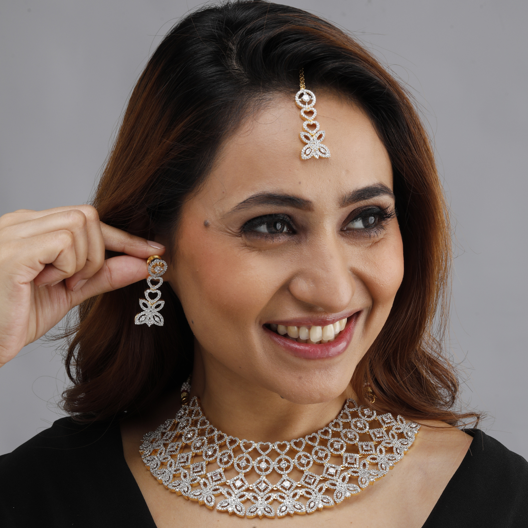 Diamond Lace Choker Set