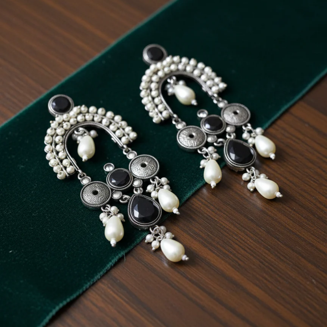 Lexy Silver Pearl Earrings