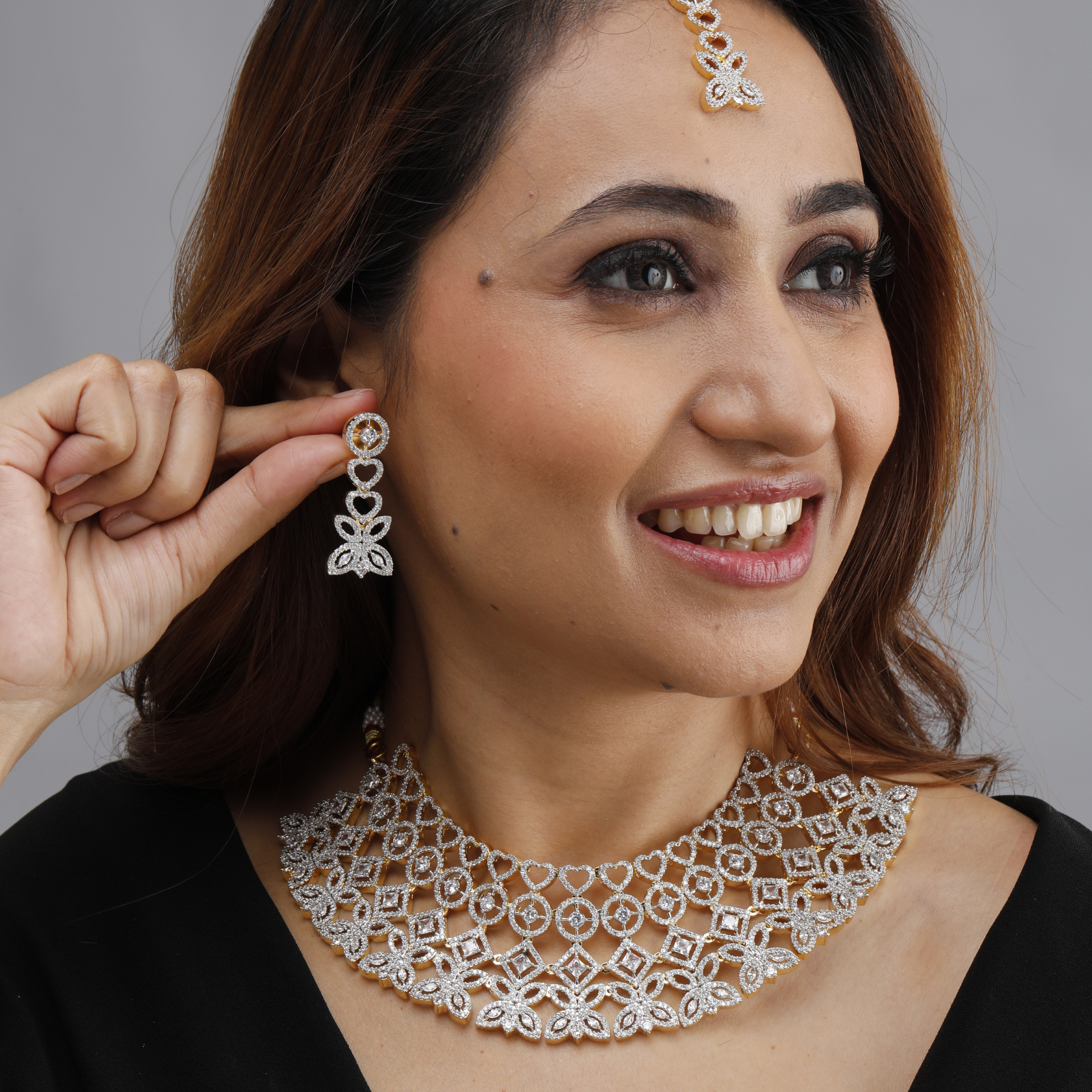 Diamond Lace Choker Set