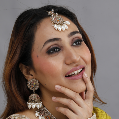 Noor-E-Rang  Pearl Kundan Set