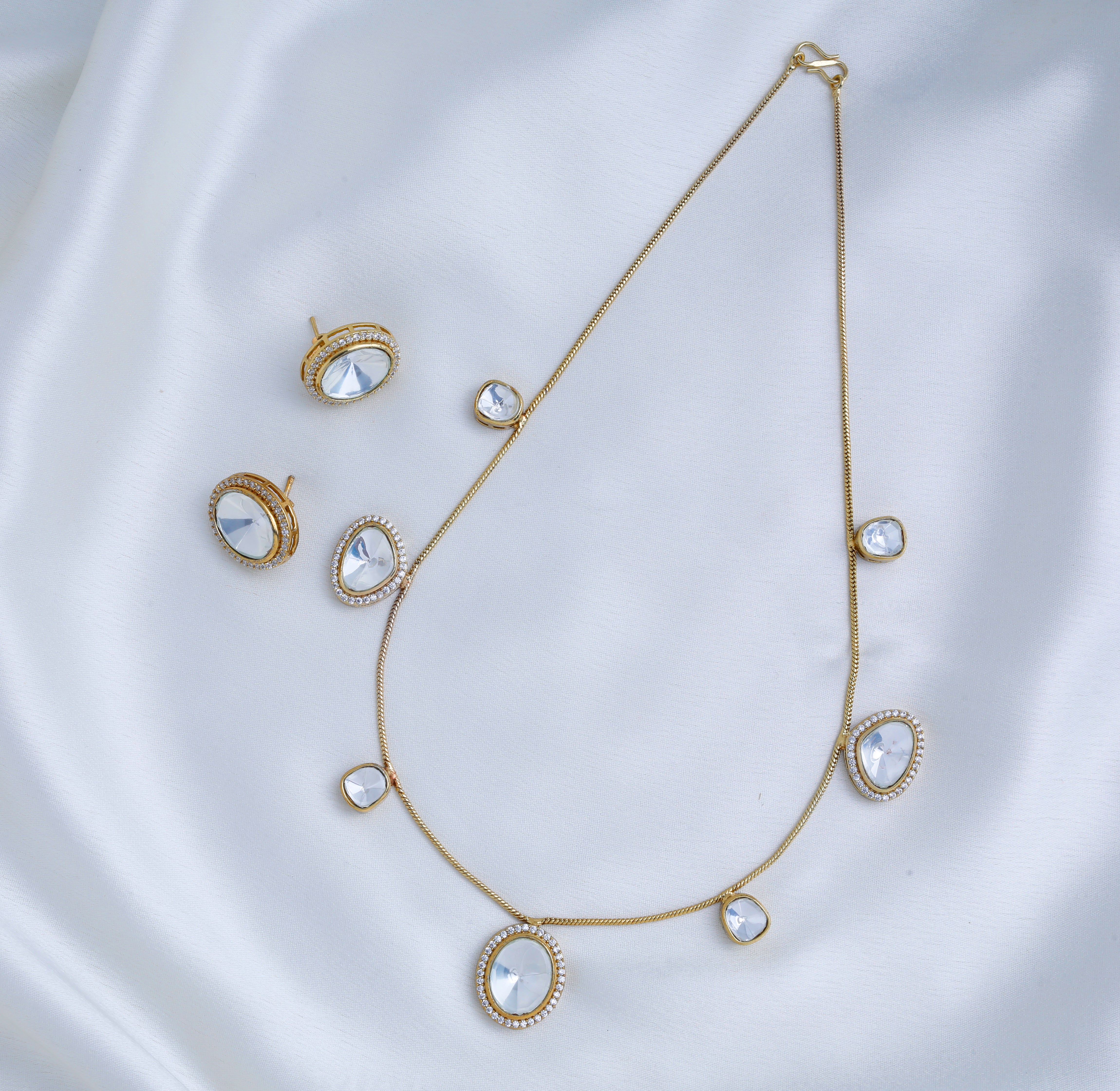 Maharani's Grace Gold Chain Hasli