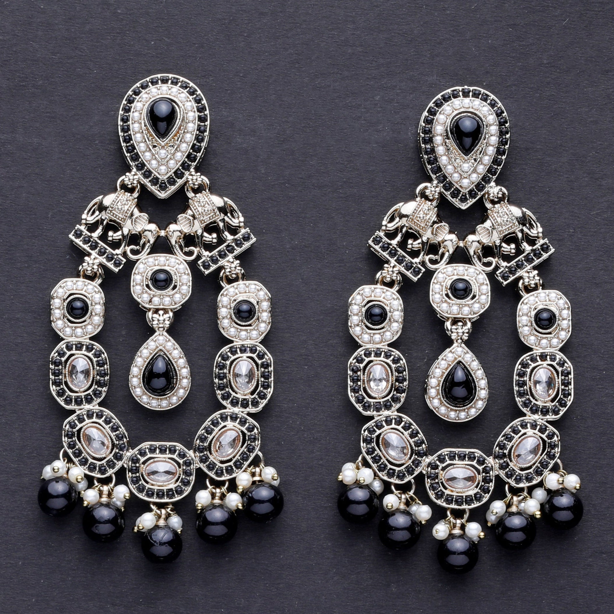 Mumtaz Royale Earrings