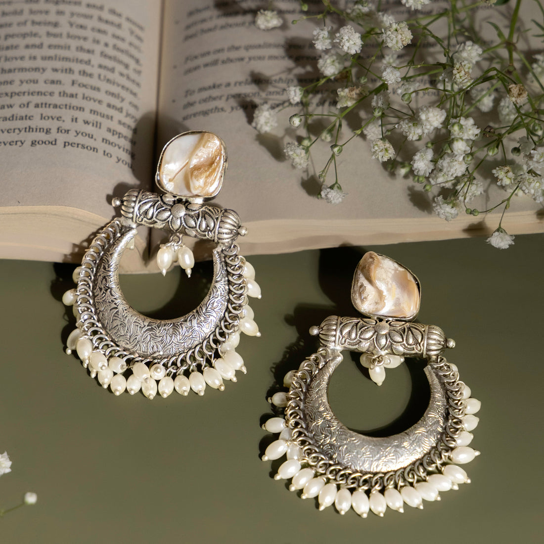 Manaswi Silver Chandbali