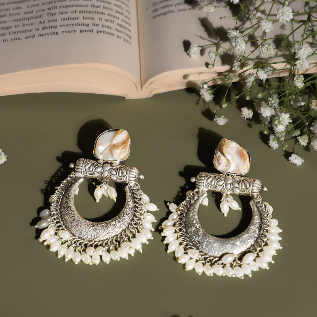 Manaswi Silver Chandbali