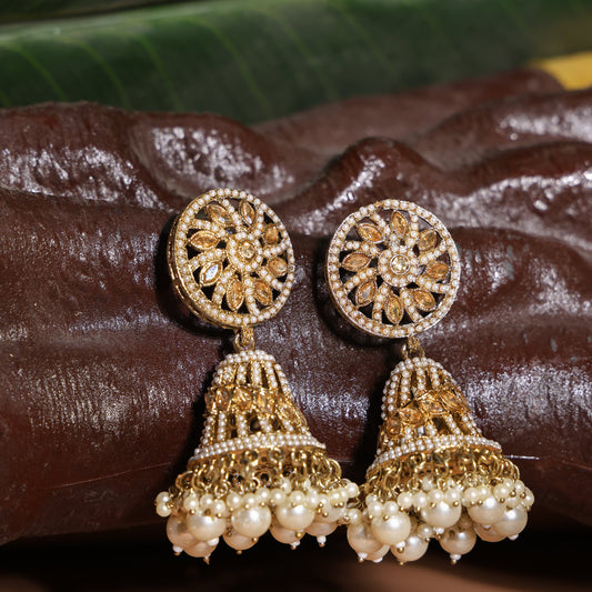 SUNEHRI PEARL EARRING TIKA SET