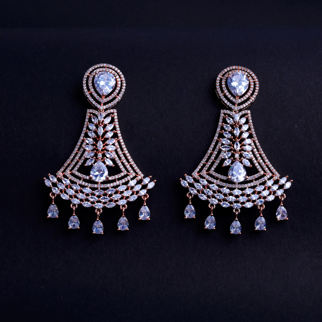 Sovereign Gleam Earrings