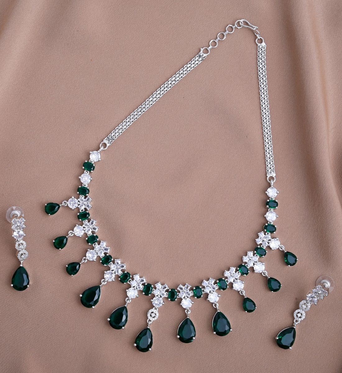 Grace Emerald Necklace Set